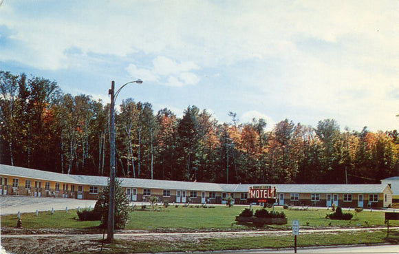 Candlelite Motel, Powers, MI [Postcard]