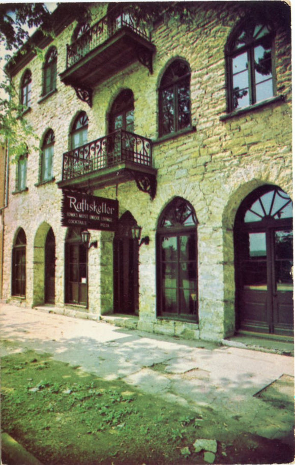 Gutenberg Haus, Guttenberg, IA [Postcard]