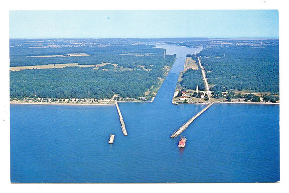 Entering Sturgeon Bay from Lake Michigan, Sturgeon Bay, WI [Postcard]