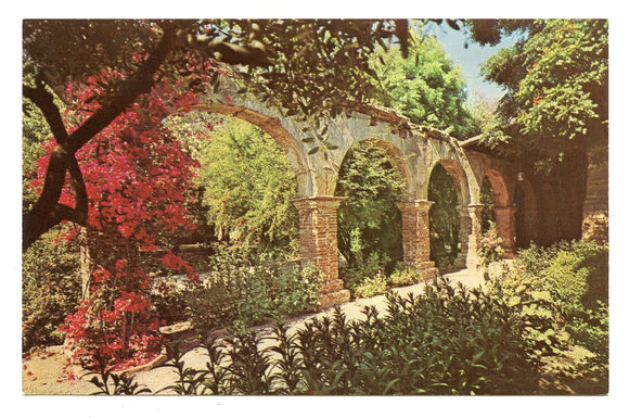 Mission San Juan Capistrano, CA [Postcard]