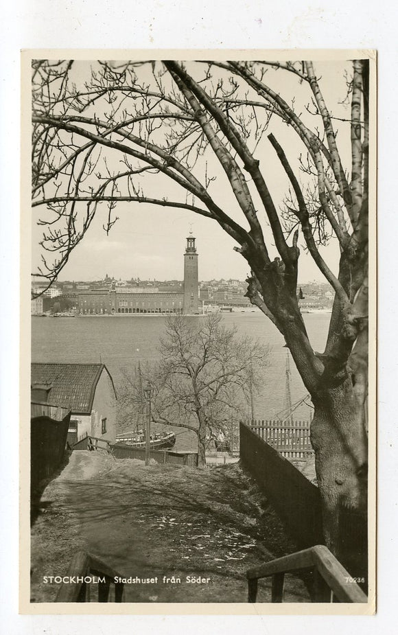 Stadshuset fran Soder, Stockholm [Postcard]