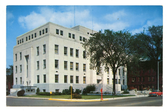 Marinette County Court House, Marinette, WI [Postcard]