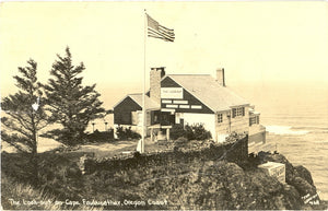 Look-out on Cape Foulweather, Oregon Coast, OR - Carey's Emporium