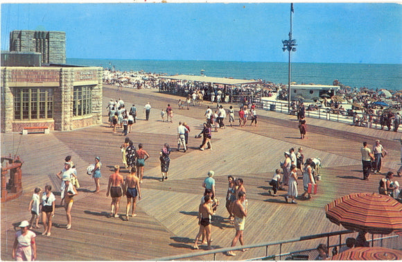 Central Mall, Jones Beach, NY - Carey's Emporium