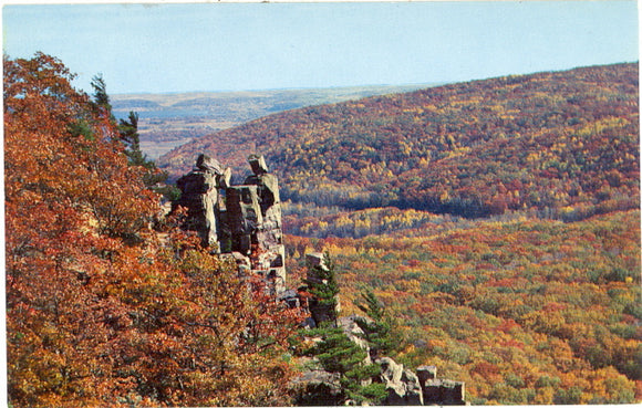 Devil's Lake State Park, Baraboo, WI - Carey's Emporium