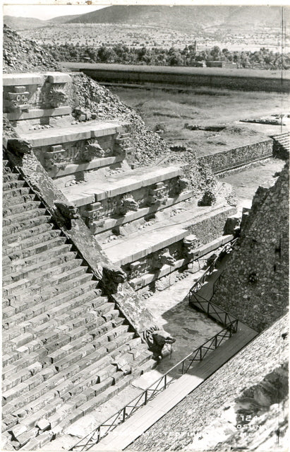 Templo de Quetzalcoatl, Teotihuacan, Mexico - Carey's Emporium