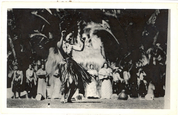 Dancers, Hawaii - Carey's Emporium