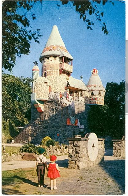 The Gingerbread Castle, Hamburg, NJ - Carey's Emporium