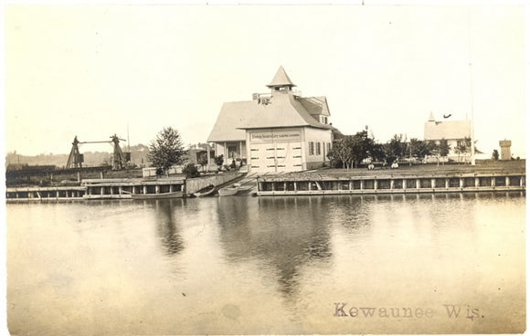Kewaunee, WI - Carey's Emporium