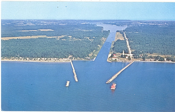 Entering Sturgeon Bay from Lake Michigan through ship Canal, Sturgeon Bay, WI - Carey's Emporium