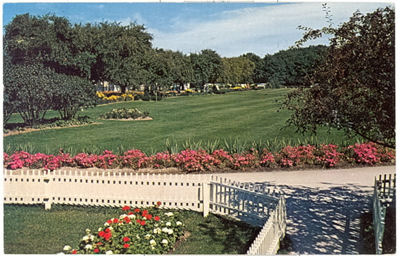 Honey Bear Farm, Genoa City, WI - Carey's Emporium