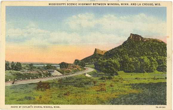 Mississippi Scenic Highway Between Winona, MN and La Crosse, WI - Carey's Emporium