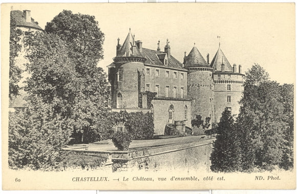 Le Chateau, vue d'ensembble, cote est., Chastellux - Carey's Emporium