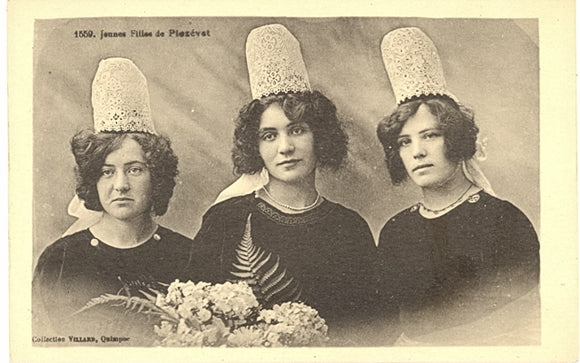 Jeunes Filles de Plozevet - Carey's Emporium