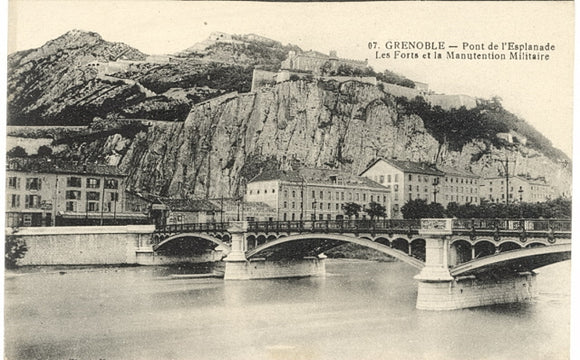 Pont de l'Esplanade Les Forts et la Manutention Militaire Grenoble - Carey's Emporium