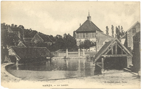 Le Lavoir, Varzy - Carey's Emporium