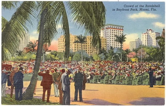Crowd at the Bandshell in Bayfront Park, Miami, FL - Carey's Emporium