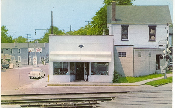 Mc Kinley Street, Shortest Street in the World, 30 Feet Long, Bellefontaine, OH - Carey's Emporium