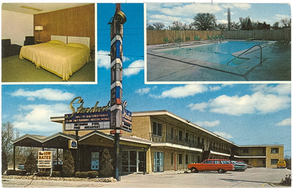 The Stardust Motel, Corner of Milwaukee and Waukegan Rd., Niles, IL - Carey's Emporium