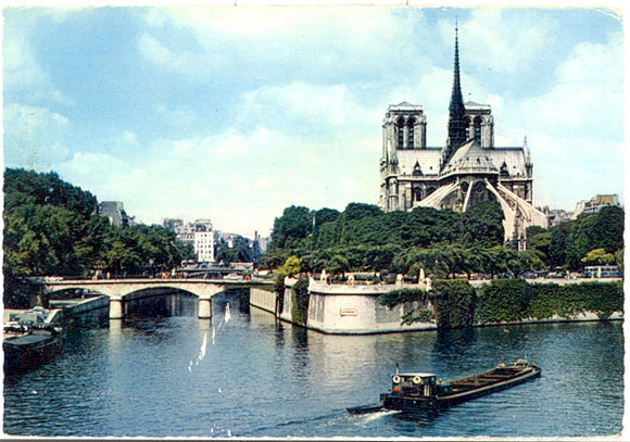 Notre Dame, Paris - Carey's Emporium