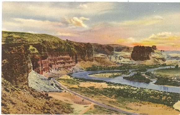 Palisades, Lincoln Highway (U. S. 30) and Green River at Green River, WY - Carey's Emporium