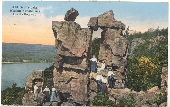 Devil's Doorway, Devil's Lake, Wisconsin State Park - Carey's Emporium