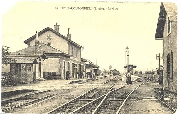 La Gare, La Hutte-Coulombiers - Carey's Emporium