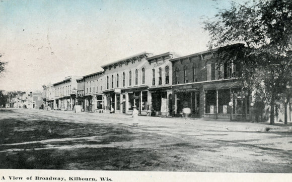 A View of Broadway, Kilbourn, WI - Carey's Emporium