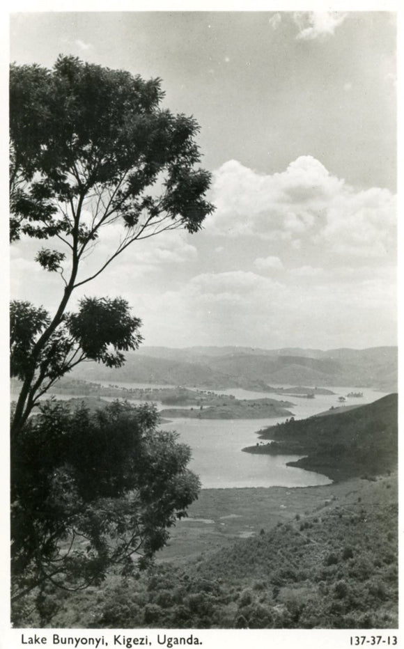 Lake Bunyonyi, Kigezi, Uganda - Carey's Emporium