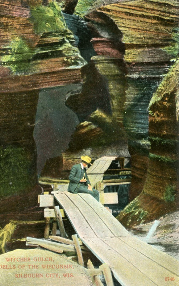 Witches Gulch, Dells of the Wisconsin, Kilbourn City, WI - Carey's Emporium