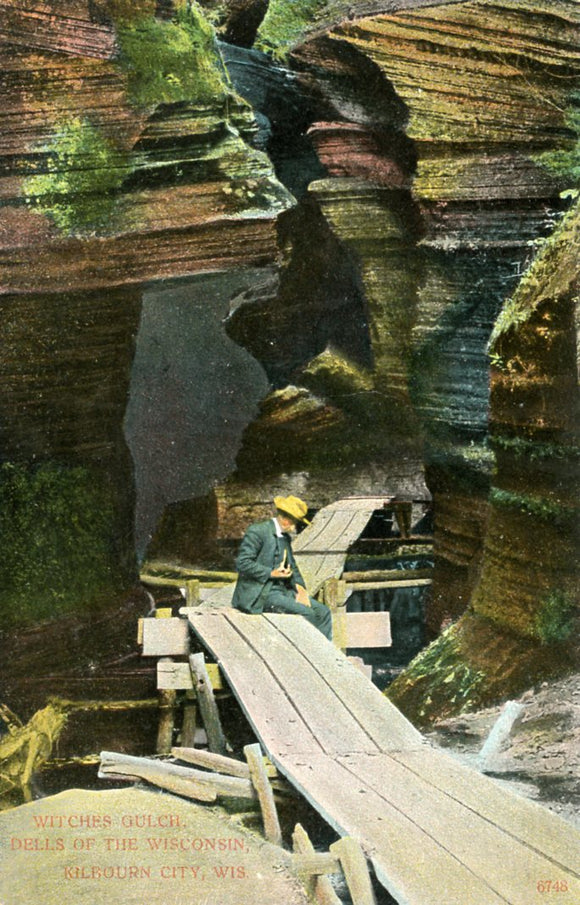 Witches Gulch, Dells of the Wisconsin, Kilbourn City, WI - Carey's Emporium