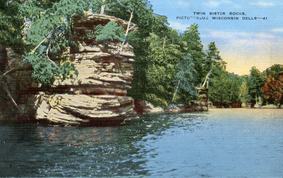 Twin Sister Rocks, Picturesque Wisconsin Dells, WI - Carey's Emporium