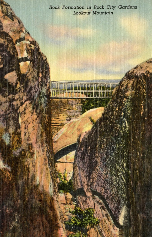 Rock Formation in Rock City Gardens, Lookout Mountain, GA - Carey's Emporium