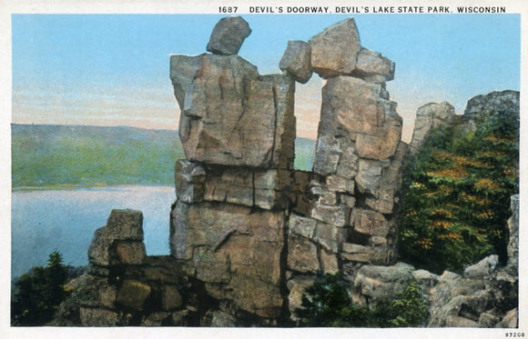 Devil's Doorway, Devil's Lake State Park, WI - Carey's Emporium