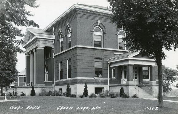 Court House, Green Lake, WI - Carey's Emporium
