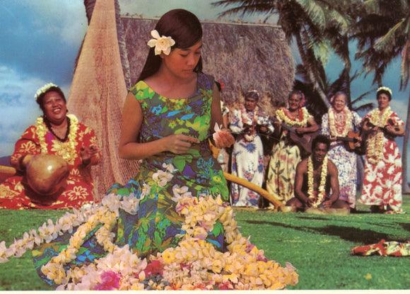 Stringing Leis, Hawaii - Carey's Emporium