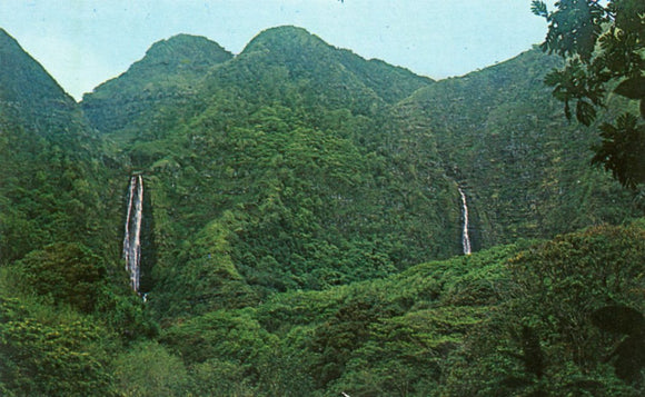 Halawa Valley, Molokai, HI - Carey's Emporium