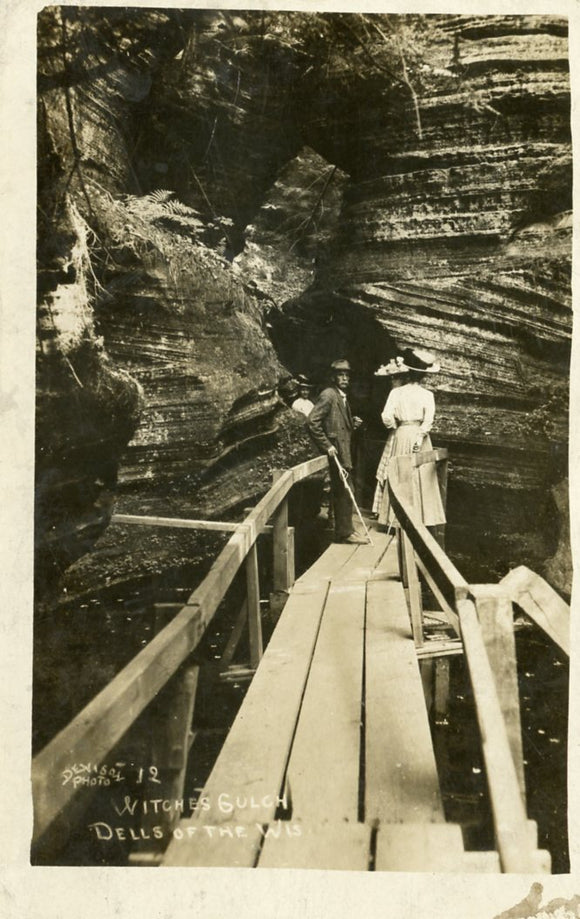 Witches Gulch, Dells of the Wis., WI - Carey's Emporium