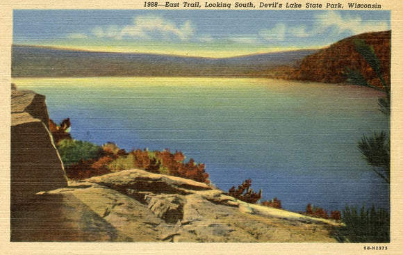 East Trail, Looking South, Devil's Lake State Park, WI - Carey's Emporium