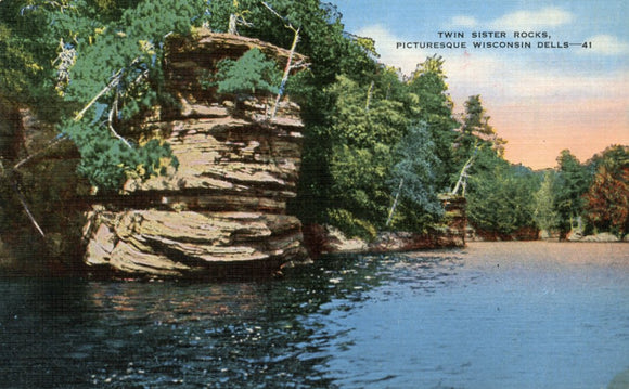 Twin Sister Rocks, Picturesque Wisconsin Dells, WI - Carey's Emporium