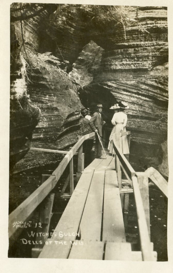 Witches Gulch, Dells of the Wis., WI - Carey's Emporium