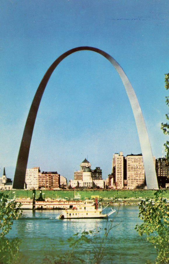 Gateway Arch and St. Louis Waterfront - Carey's Emporium