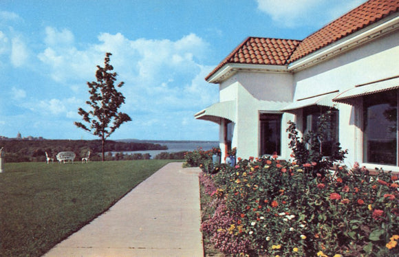 Dee's Nob Hill, Madison, WI - Carey's Emporium