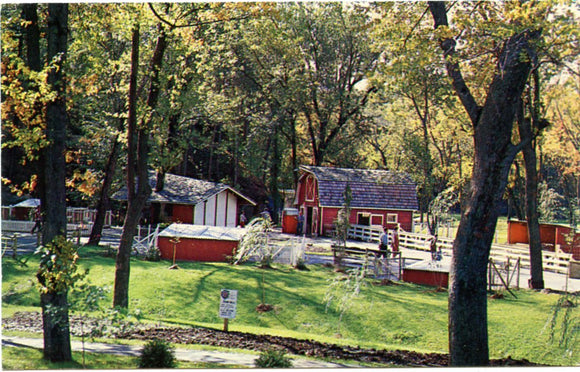 Children's Farm, Fort Dells, Wisconsin Dells, WI-Carey's Emporium