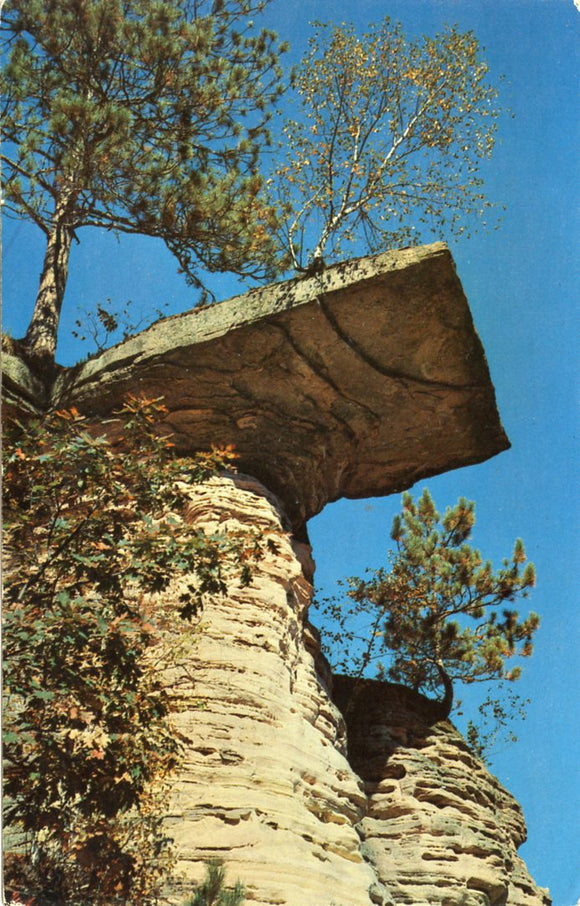 Visor Ledge, Wisconsin Dells, WI-Carey's Emporium