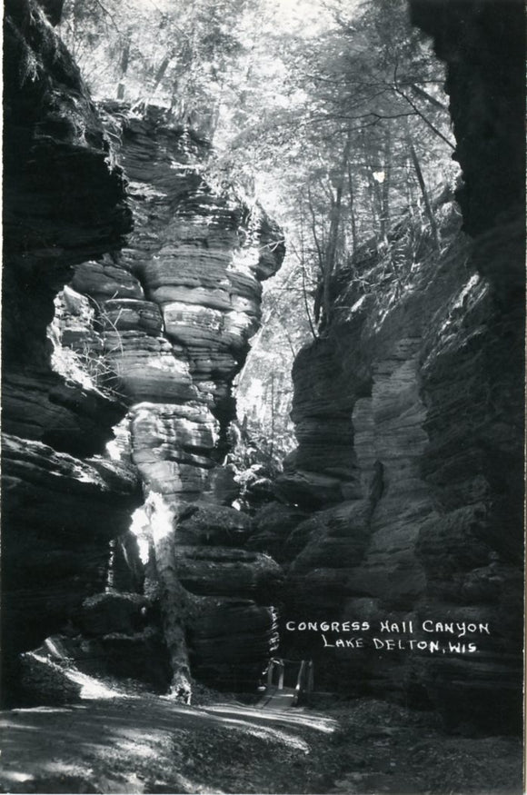 Congress Hall Canyon, Lake Delton, WI-Carey's Emporium