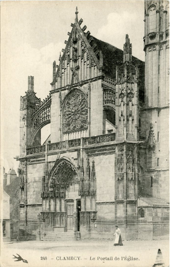 Le Portail de l'Eglise, Clamecy-Carey's Emporium