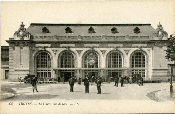 La Gare, vue de face, Troyes-Carey's Emporium