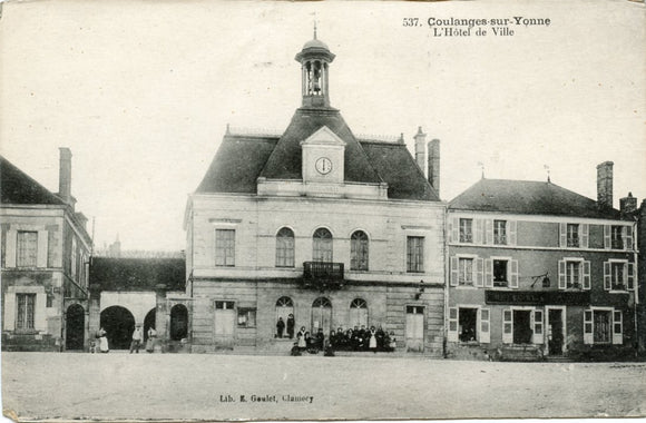 L'Hotel de Ville, Coulanges-sur-Yonne-Carey's Emporium