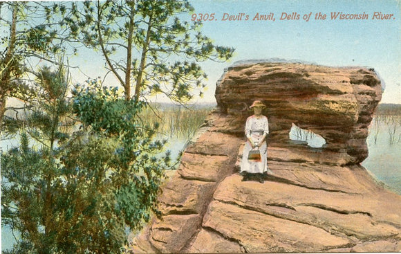 Devil's Anvil, Dells of the Wisconsin River, WI-Carey's Emporium